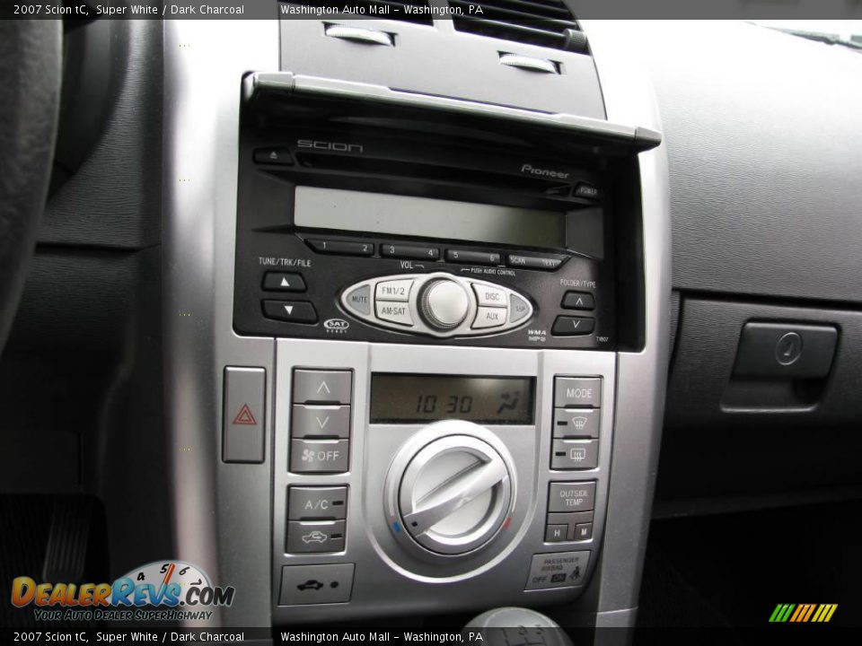 2007 Scion tC Super White / Dark Charcoal Photo #14