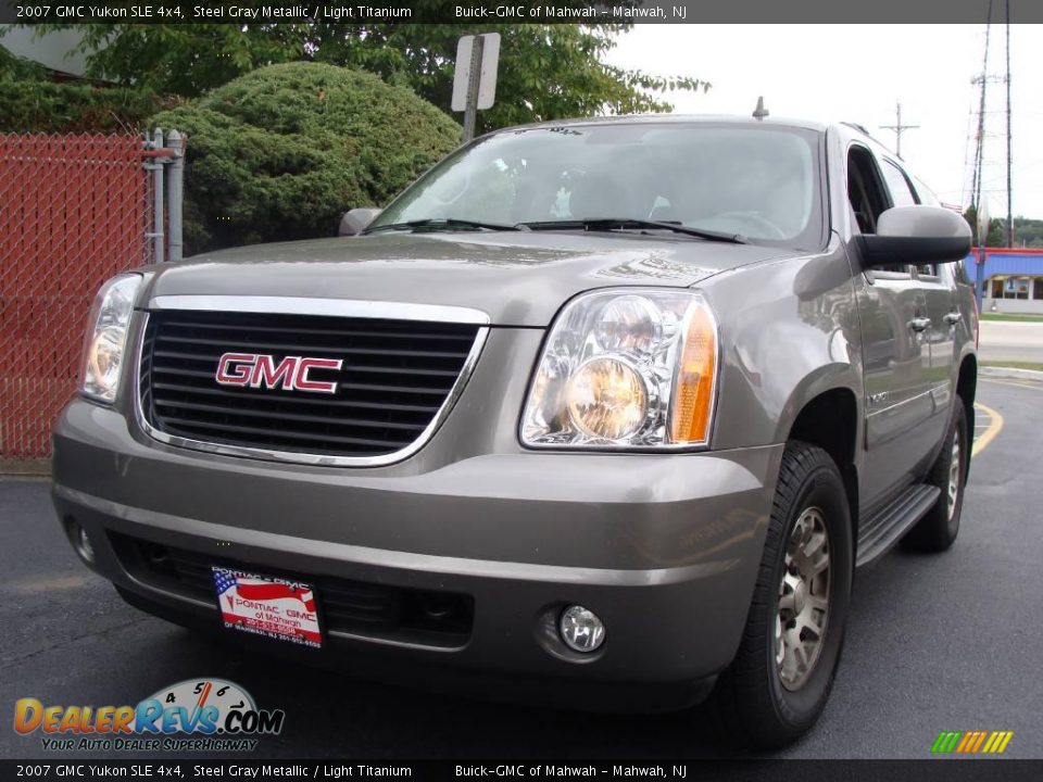 2007 GMC Yukon SLE 4x4 Steel Gray Metallic / Light Titanium Photo #1