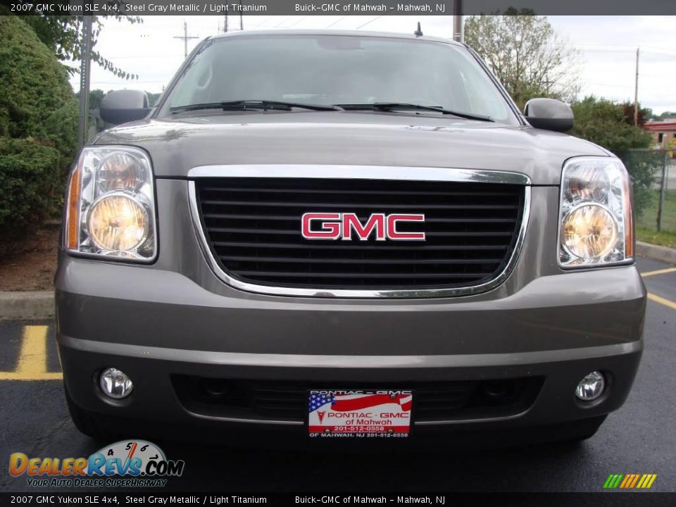 2007 GMC Yukon SLE 4x4 Steel Gray Metallic / Light Titanium Photo #2