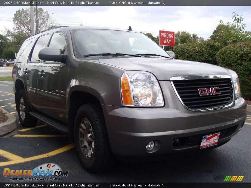 2007 GMC Yukon SLE 4x4 Steel Gray Metallic / Light Titanium Photo #3