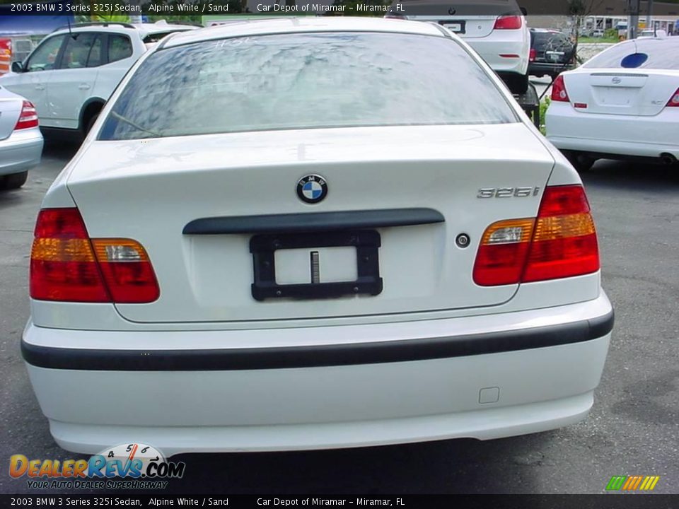 2003 BMW 3 Series 325i Sedan Alpine White / Sand Photo #4