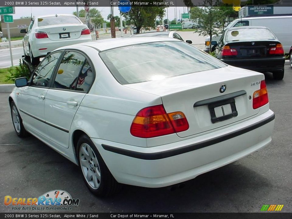 2003 BMW 3 Series 325i Sedan Alpine White / Sand Photo #5
