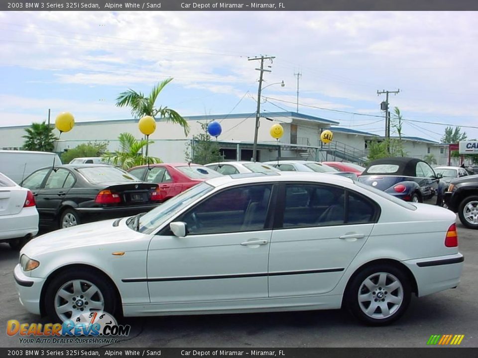 2003 BMW 3 Series 325i Sedan Alpine White / Sand Photo #7