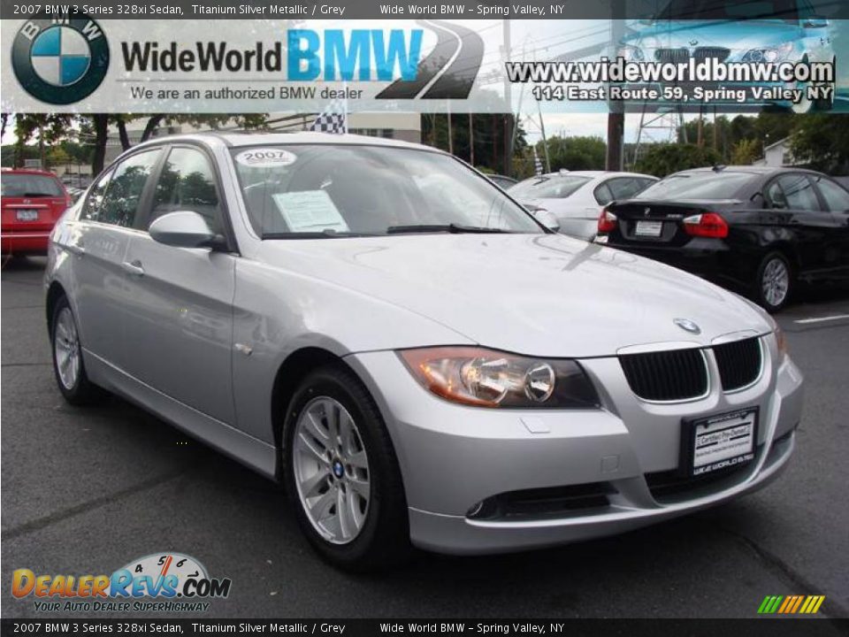 2007 BMW 3 Series 328xi Sedan Titanium Silver Metallic / Grey Photo #3