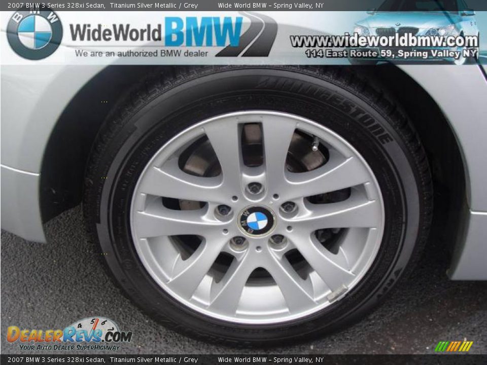 2007 BMW 3 Series 328xi Sedan Titanium Silver Metallic / Grey Photo #10