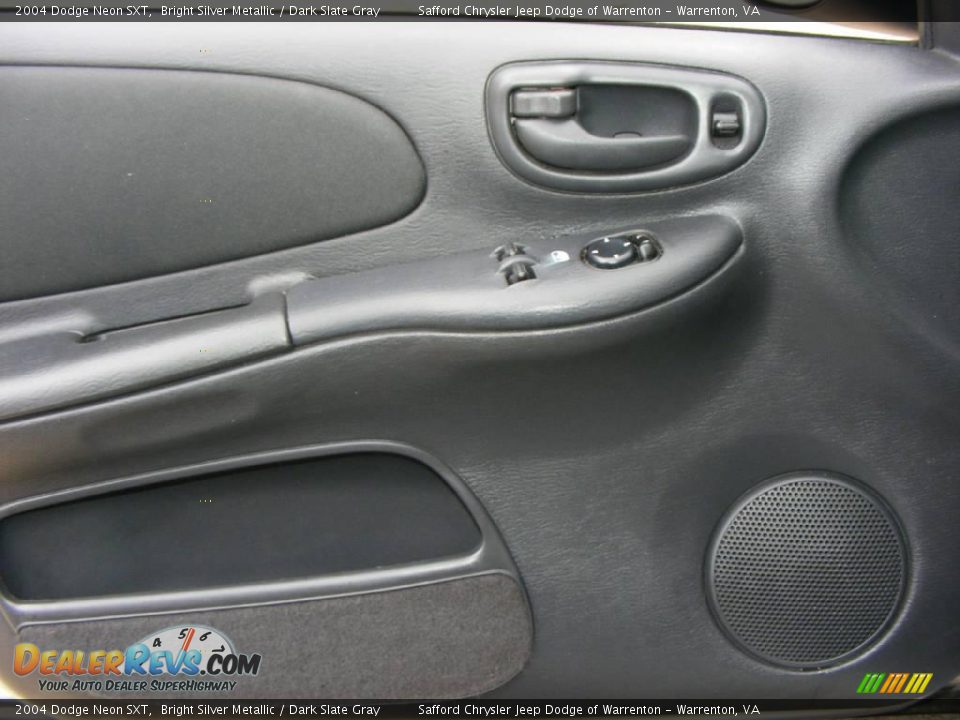 2004 Dodge Neon SXT Bright Silver Metallic / Dark Slate Gray Photo #28