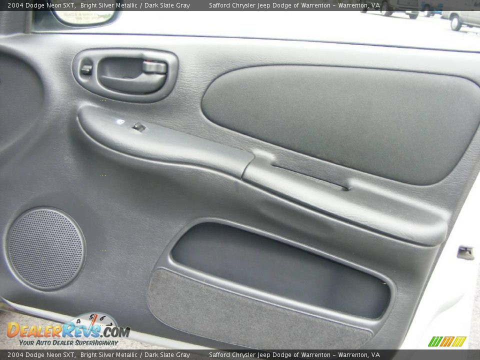 2004 Dodge Neon SXT Bright Silver Metallic / Dark Slate Gray Photo #30
