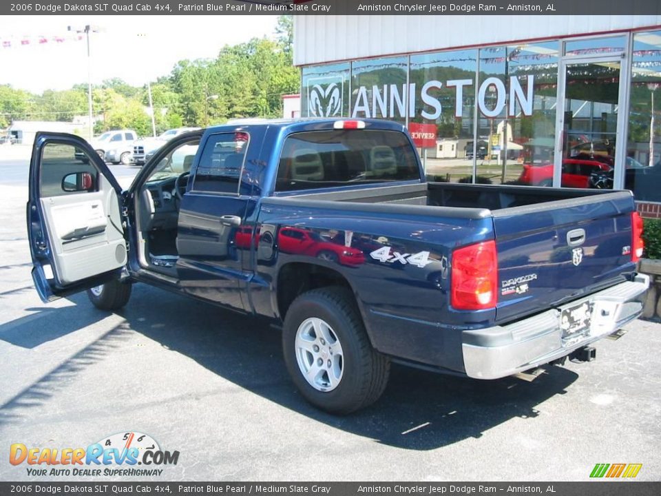 2006 Dodge Dakota SLT Quad Cab 4x4 Patriot Blue Pearl / Medium Slate Gray Photo #12