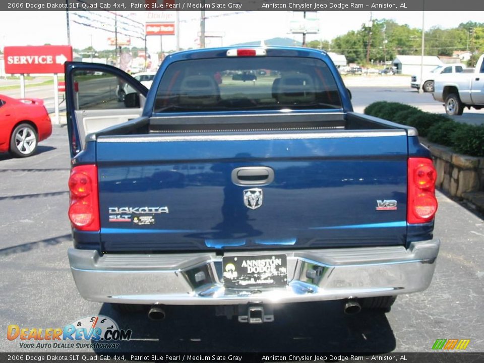 2006 Dodge Dakota SLT Quad Cab 4x4 Patriot Blue Pearl / Medium Slate Gray Photo #13