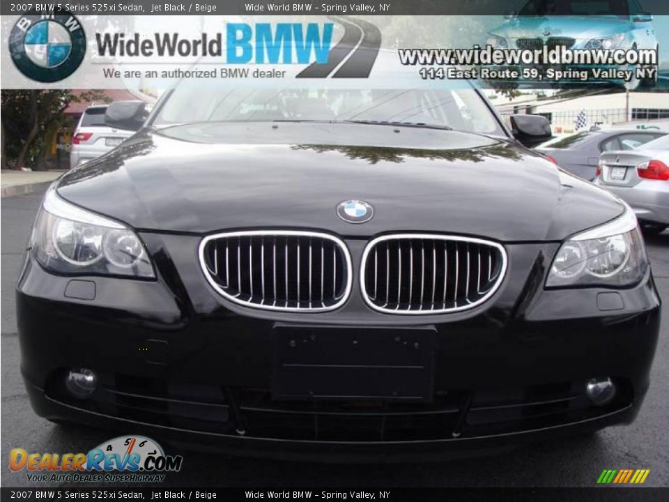 2007 BMW 5 Series 525xi Sedan Jet Black / Beige Photo #2