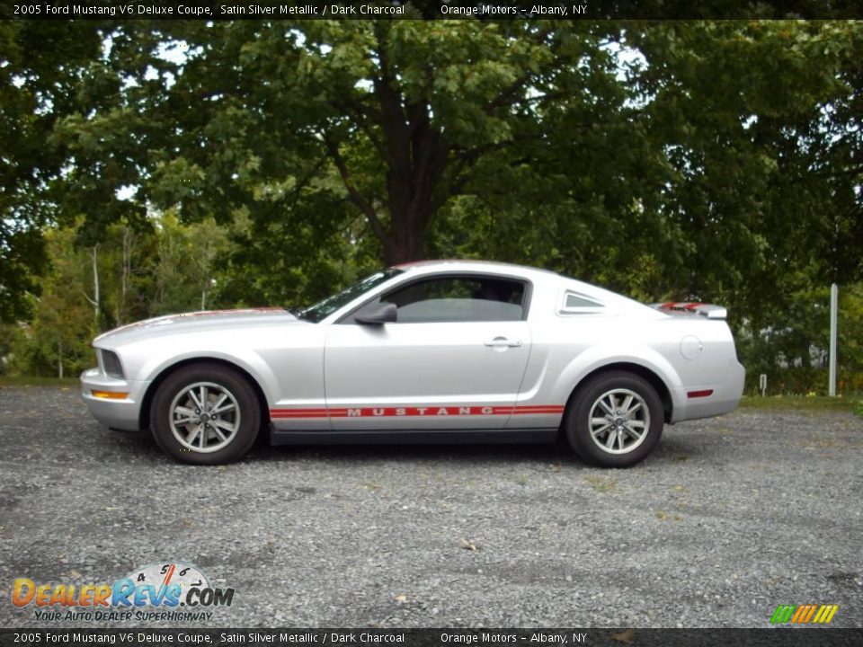 2005 Ford Mustang V6 Deluxe Coupe Satin Silver Metallic / Dark Charcoal Photo #2
