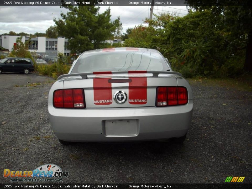 2005 Ford Mustang V6 Deluxe Coupe Satin Silver Metallic / Dark Charcoal Photo #3