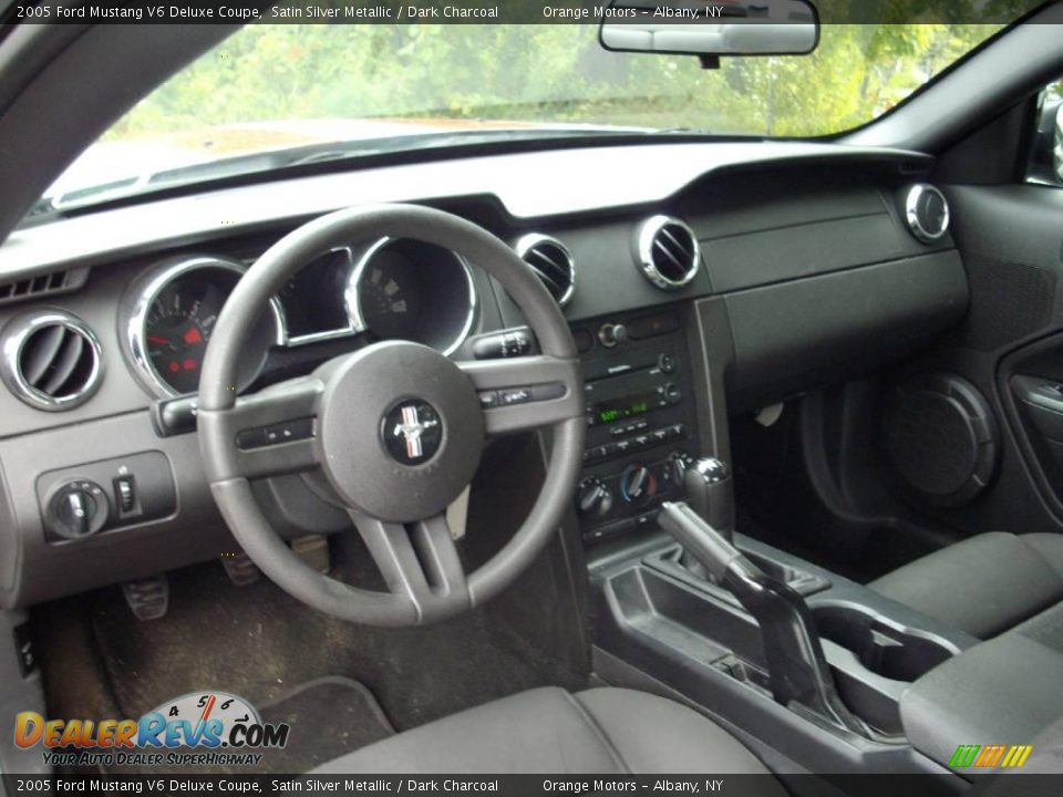 2005 Ford Mustang V6 Deluxe Coupe Satin Silver Metallic / Dark Charcoal Photo #6