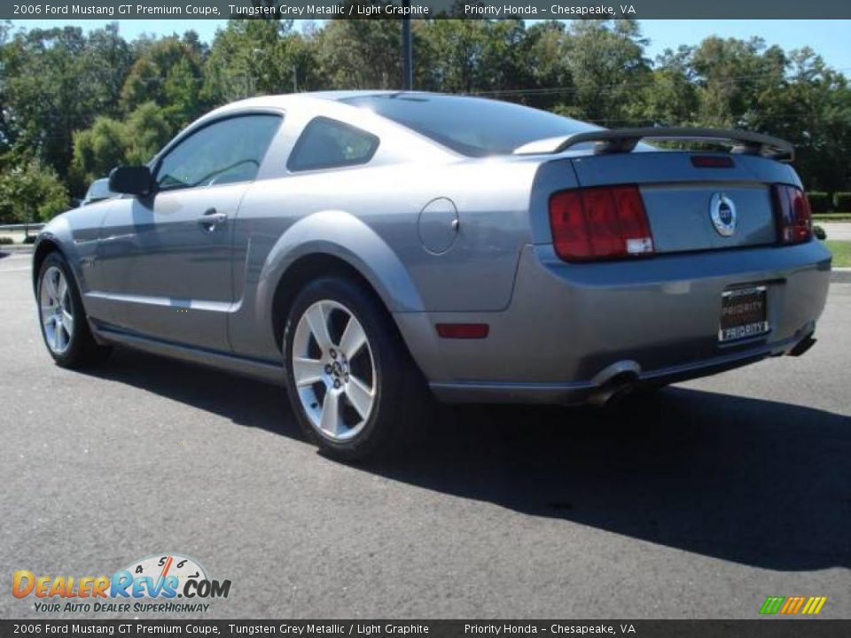 2006 Ford Mustang GT Premium Coupe Tungsten Grey Metallic / Light Graphite Photo #4