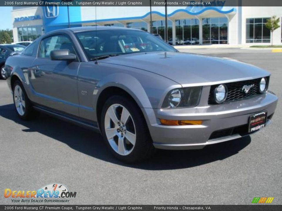 2006 Ford Mustang GT Premium Coupe Tungsten Grey Metallic / Light Graphite Photo #7