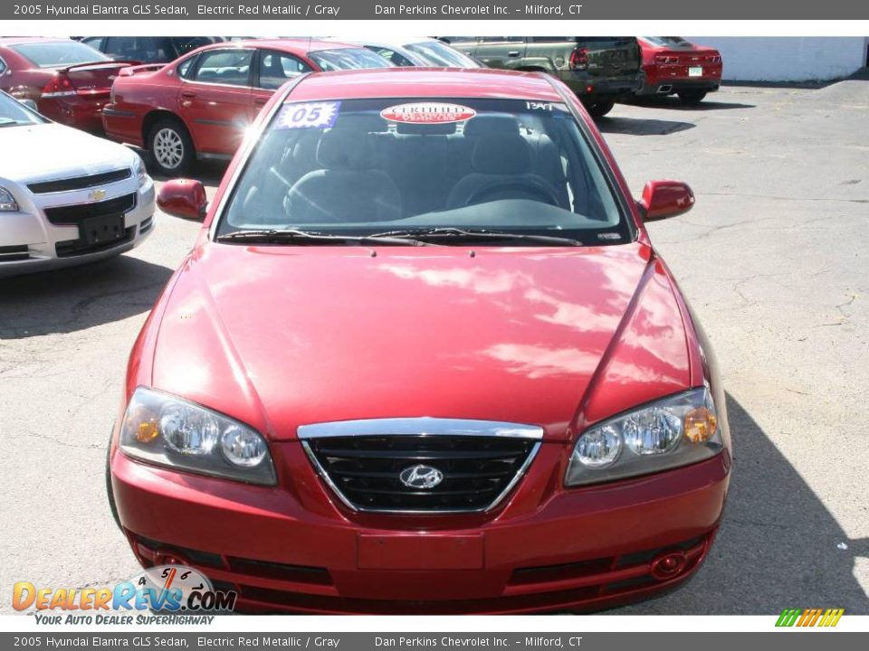 2005 Hyundai Elantra GLS Sedan Electric Red Metallic / Gray Photo #2