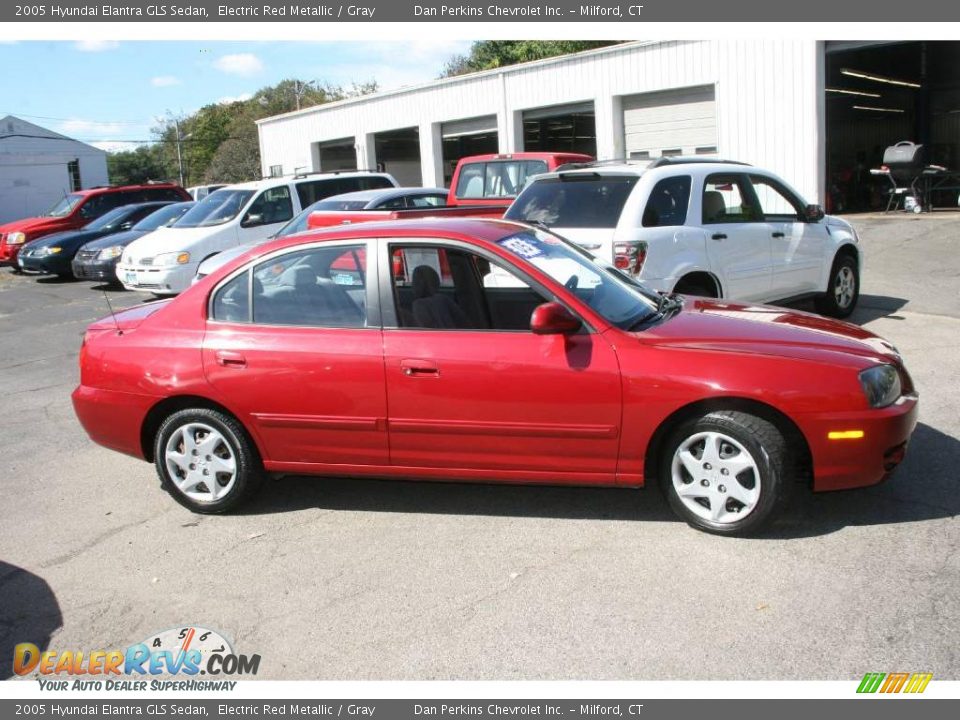 2005 Hyundai Elantra GLS Sedan Electric Red Metallic / Gray Photo #5