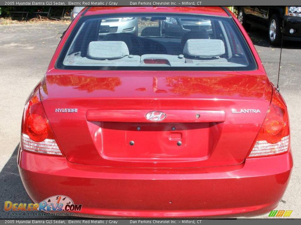 2005 Hyundai Elantra GLS Sedan Electric Red Metallic / Gray Photo #6