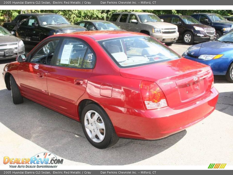 2005 Hyundai Elantra GLS Sedan Electric Red Metallic / Gray Photo #7
