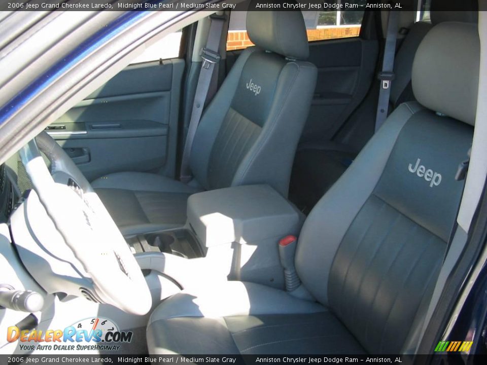 2006 Jeep Grand Cherokee Laredo Midnight Blue Pearl / Medium Slate Gray Photo #4