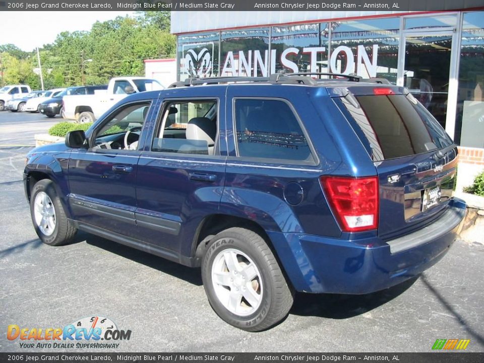 2006 Jeep Grand Cherokee Laredo Midnight Blue Pearl / Medium Slate Gray Photo #13