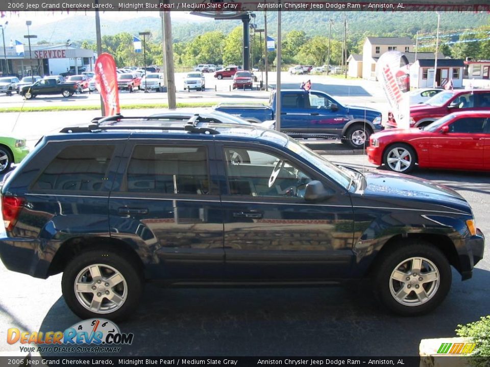 2006 Jeep Grand Cherokee Laredo Midnight Blue Pearl / Medium Slate Gray Photo #16