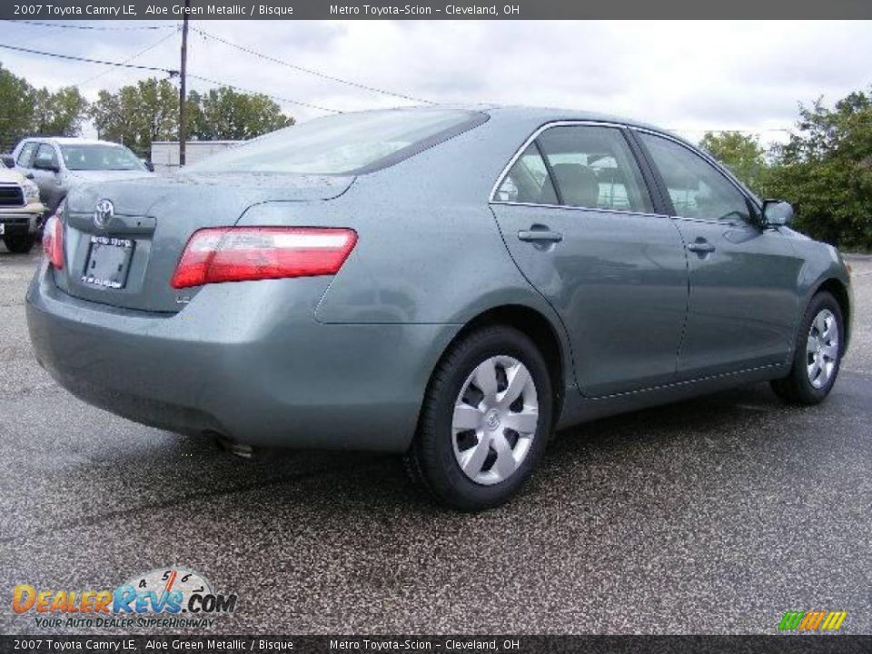 2007 Toyota Camry LE Aloe Green Metallic / Bisque Photo #3