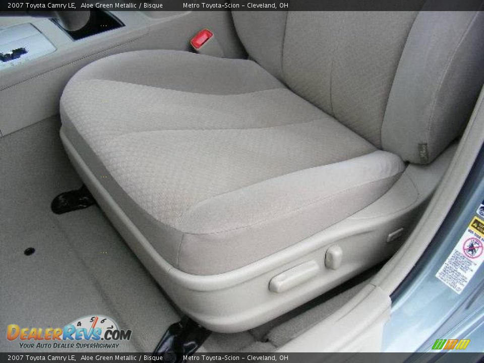 2007 Toyota Camry LE Aloe Green Metallic / Bisque Photo #10
