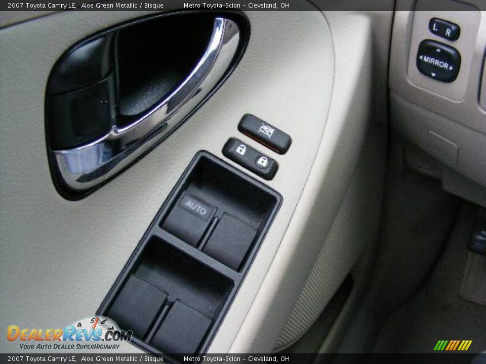 2007 Toyota Camry LE Aloe Green Metallic / Bisque Photo #21
