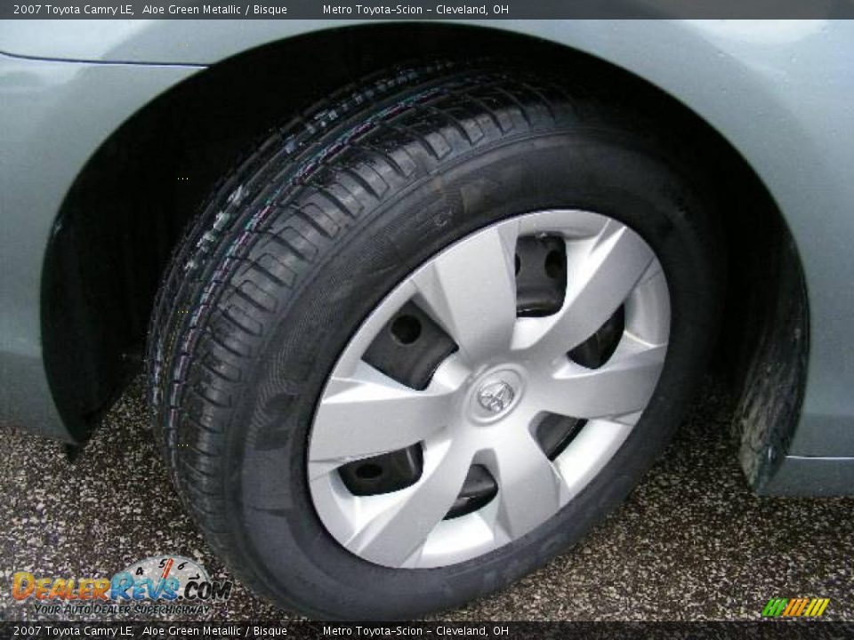 2007 Toyota Camry LE Aloe Green Metallic / Bisque Photo #24