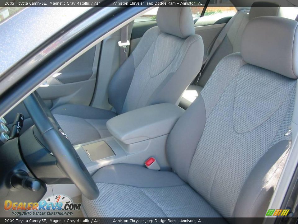 2009 Toyota Camry SE Magnetic Gray Metallic / Ash Photo #5