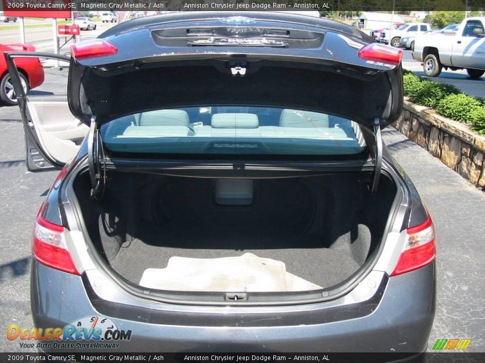 2009 Toyota Camry SE Magnetic Gray Metallic / Ash Photo #11