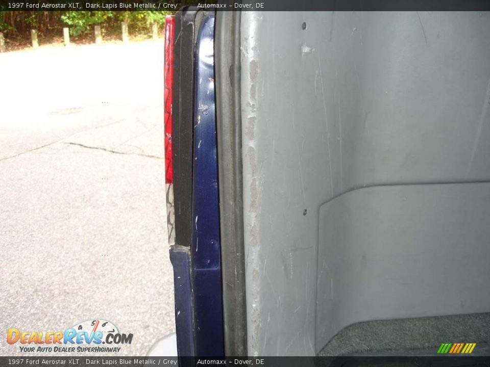 1997 Ford Aerostar XLT Dark Lapis Blue Metallic / Grey Photo #33