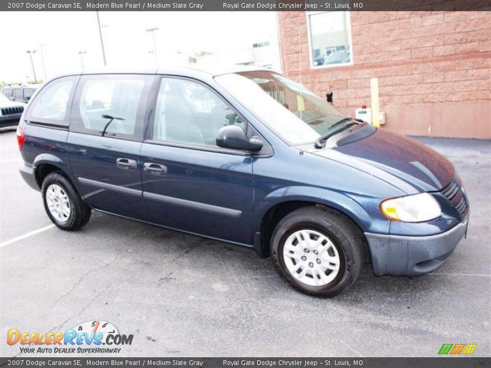2007 Dodge Caravan SE Modern Blue Pearl / Medium Slate Gray Photo #2