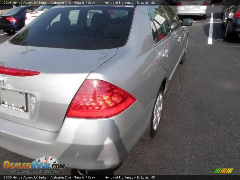 2006 Honda Accord LX Sedan Alabaster Silver Metallic / Gray Photo #4