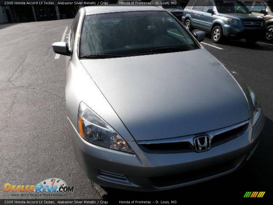 2006 Honda Accord LX Sedan Alabaster Silver Metallic / Gray Photo #9