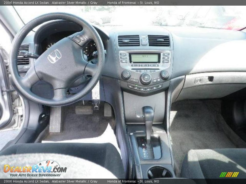 2006 Honda Accord LX Sedan Alabaster Silver Metallic / Gray Photo #12