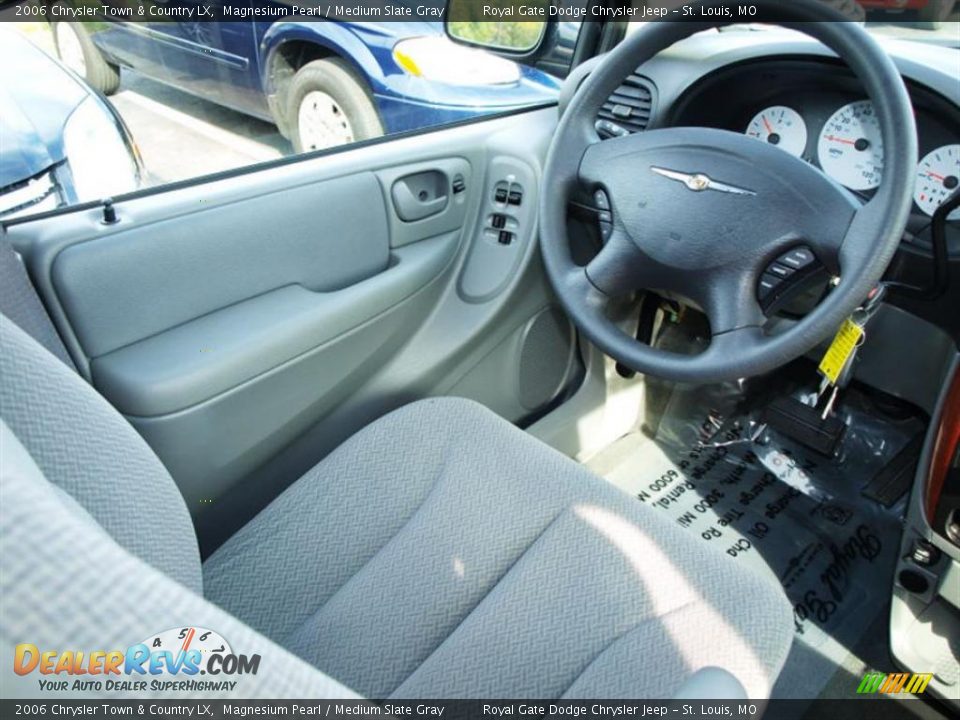 2006 Chrysler Town & Country LX Magnesium Pearl / Medium Slate Gray Photo #11