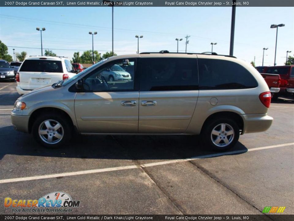 2007 Dodge Grand Caravan SXT Linen Gold Metallic / Dark Khaki/Light Graystone Photo #5