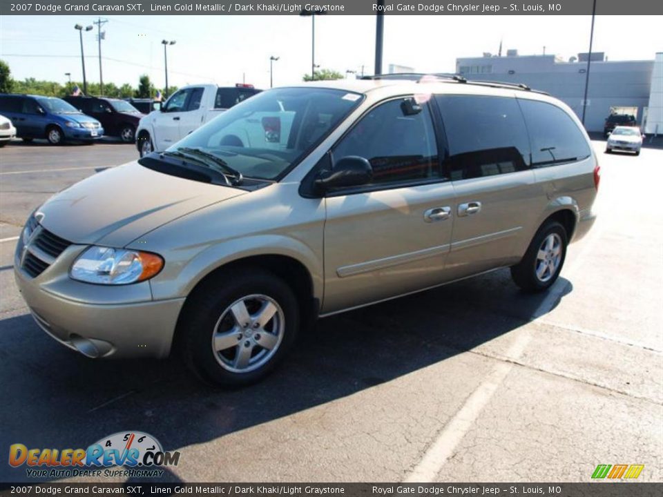 2007 Dodge Grand Caravan SXT Linen Gold Metallic / Dark Khaki/Light Graystone Photo #6