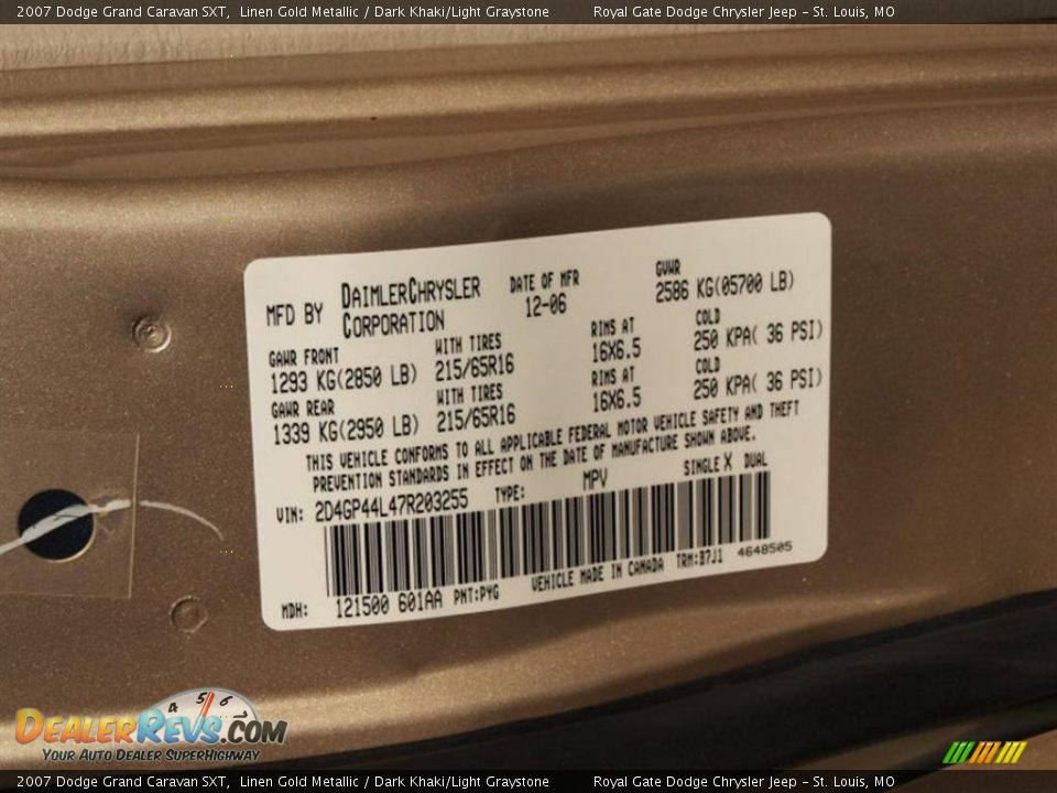 2007 Dodge Grand Caravan SXT Linen Gold Metallic / Dark Khaki/Light Graystone Photo #17