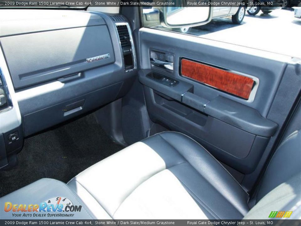 2009 Dodge Ram 1500 Laramie Crew Cab 4x4 Stone White / Dark Slate/Medium Graystone Photo #13