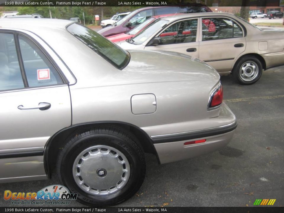 1998 Buick LeSabre Custom Platinum Beige Pearl / Taupe Photo #10
