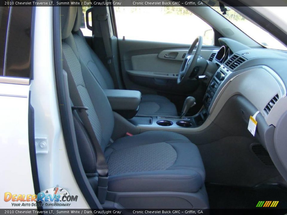 2010 Chevrolet Traverse LT Summit White / Dark Gray/Light Gray Photo #15