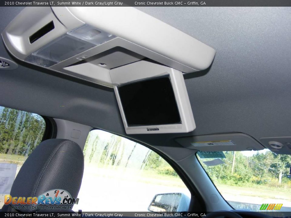 2010 Chevrolet Traverse LT Summit White / Dark Gray/Light Gray Photo #16