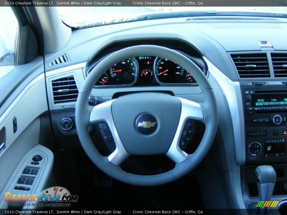 2010 Chevrolet Traverse LT Summit White / Dark Gray/Light Gray Photo #18