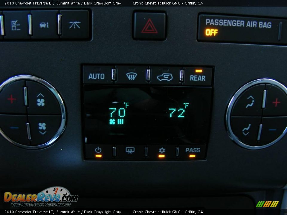 2010 Chevrolet Traverse LT Summit White / Dark Gray/Light Gray Photo #21
