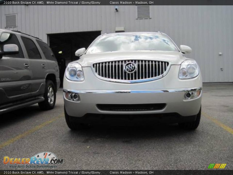 2010 Buick Enclave CX AWD White Diamond Tricoat / Ebony/Ebony Photo #2