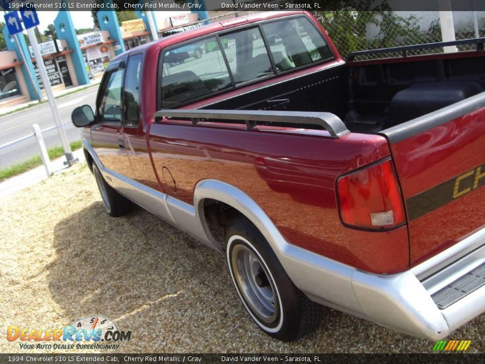 1994 Chevrolet S10 LS Extended Cab Cherry Red Metallic / Gray Photo #4