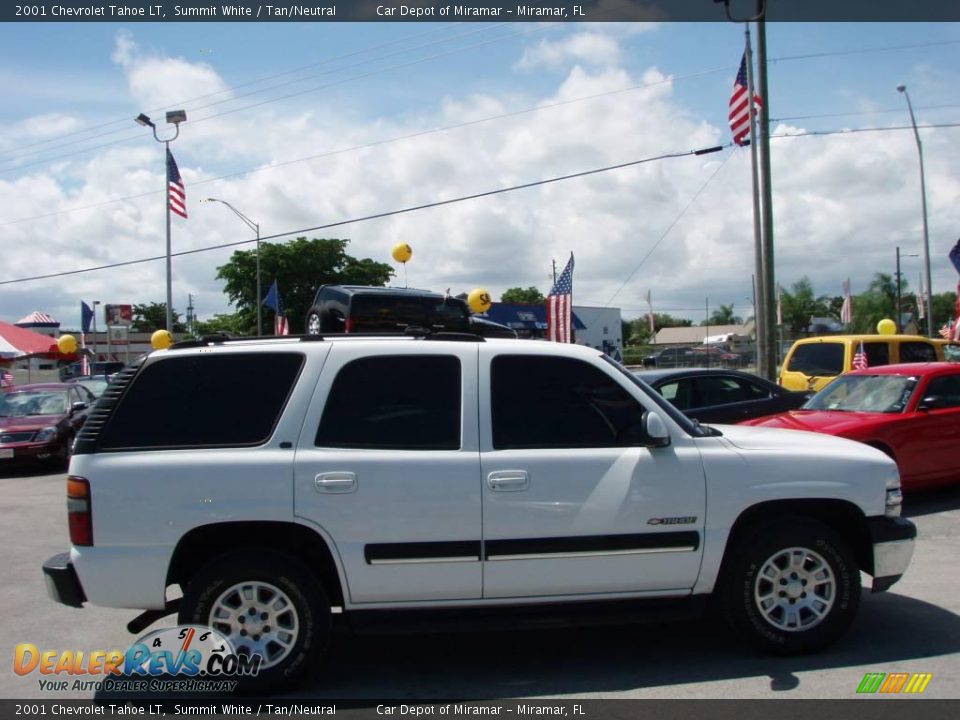2001 Chevrolet Tahoe LT Summit White / Tan/Neutral Photo #2